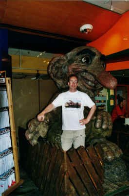 2001 06 22 I3 33 trondheim troll martin small