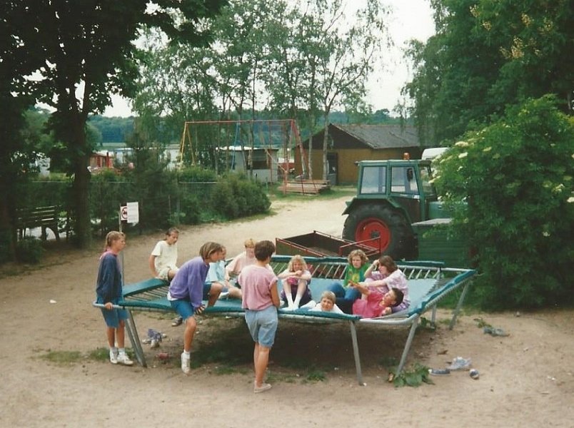 199005gjvkamptrampoline