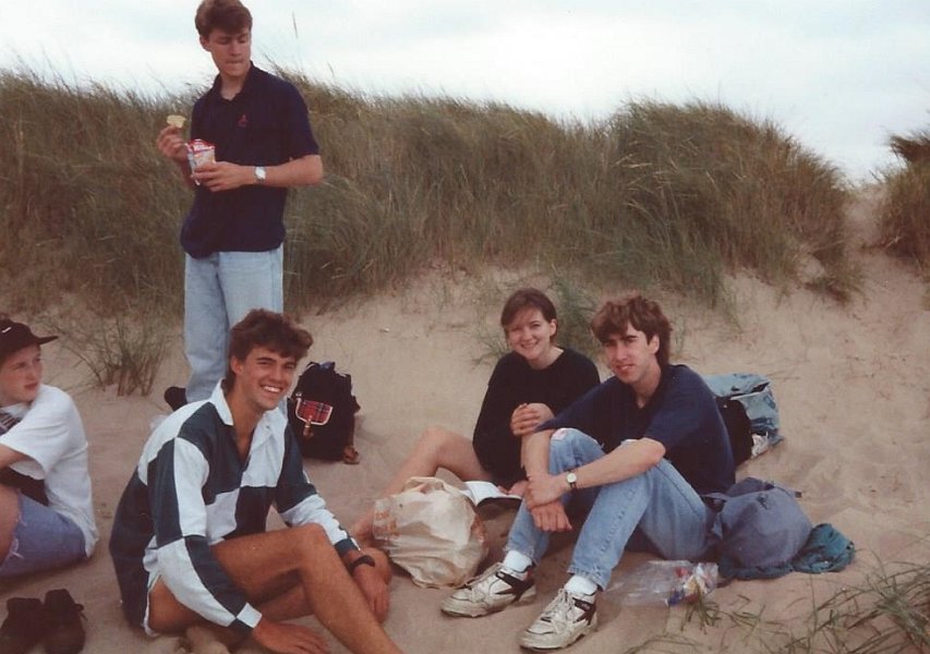 199208housepartybeach
